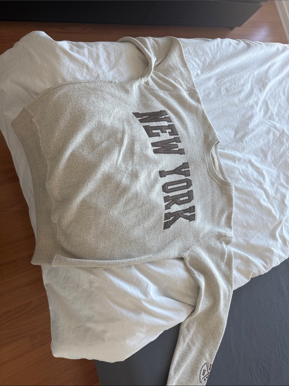 NWOT Cream 'New York' Crewneck Sweatshirt